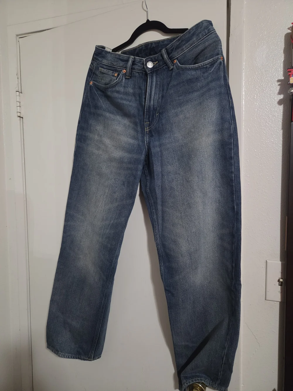 H&M Men's Relaxed Blue Washed Jeans